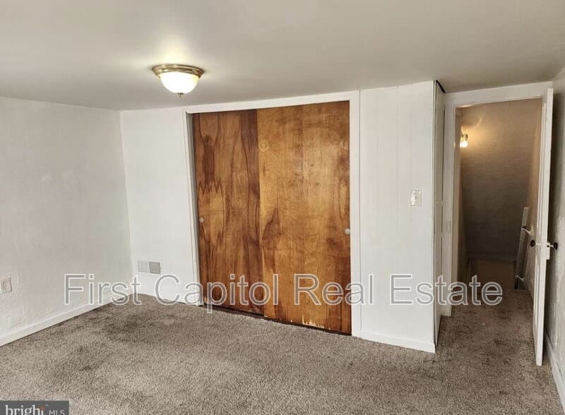 Steelton House: 140 S 2nd St