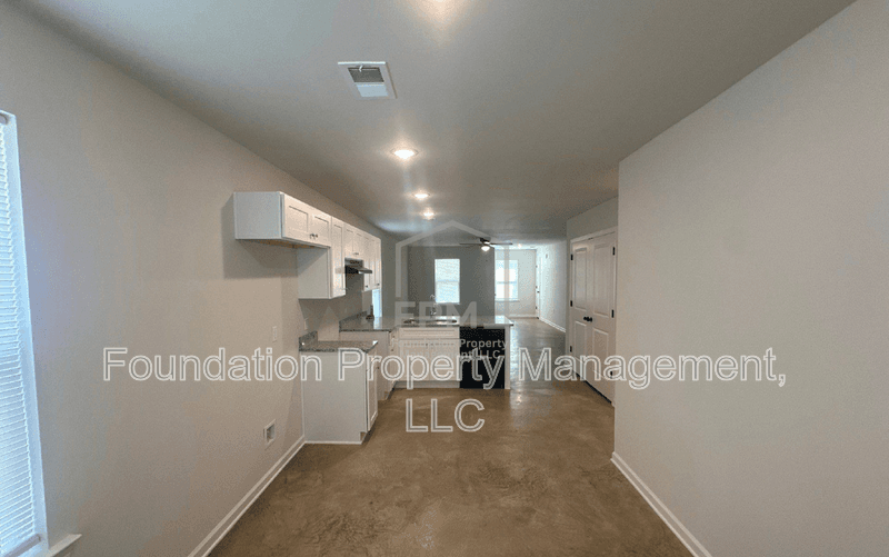 West Memphis House: 311 Westree Street