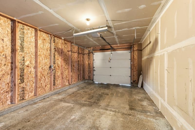Post Falls House: 800 North Regal Court