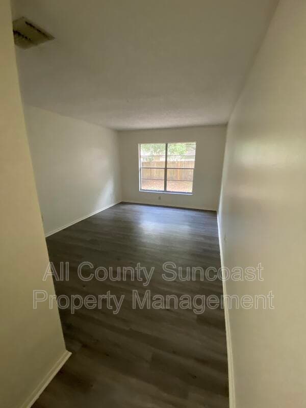 Palm Harbor House: 2631 Country Grove Blvd