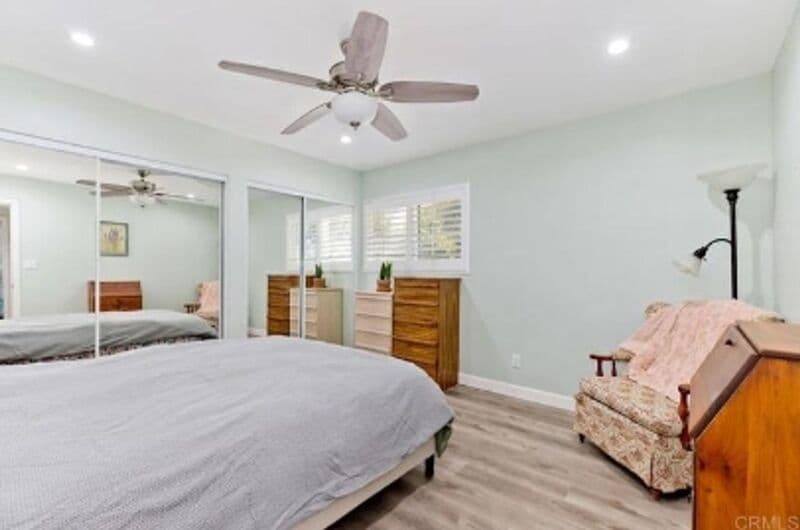 El Cajon House: 1806 Wight Way