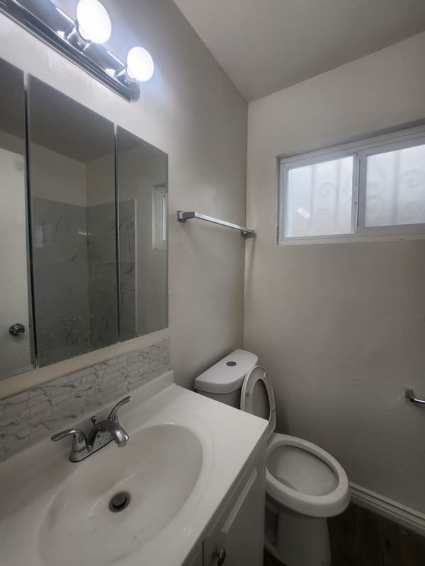 Los Angeles Condo: 2034 South Corning Street - 3