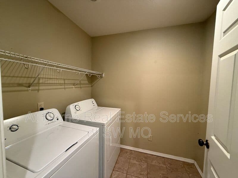 Springfield House: 1740 South Ave