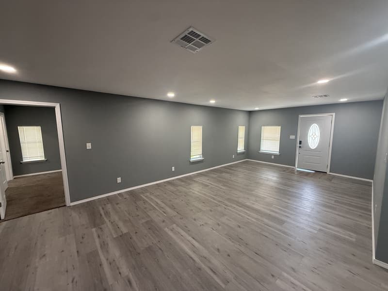 Ada House: 810 West 2nd Street