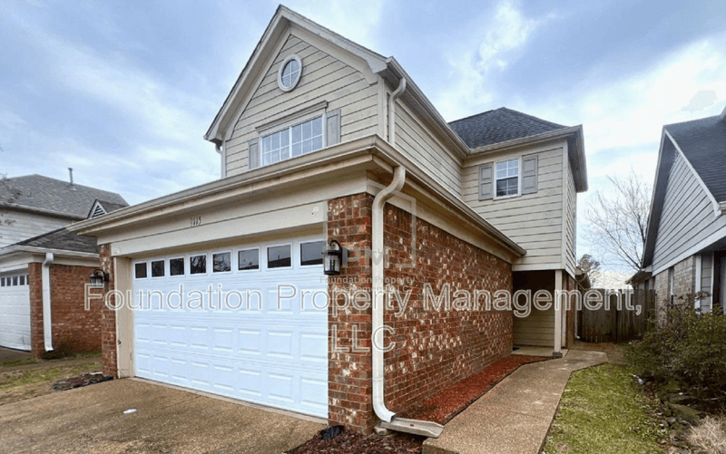 Memphis House: 9115 Cinderhill Cove West