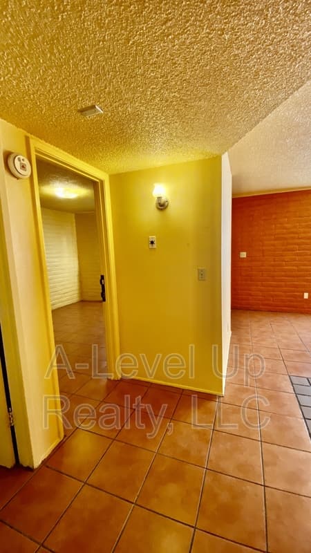 Tucson House: 1101 East 32nd Street