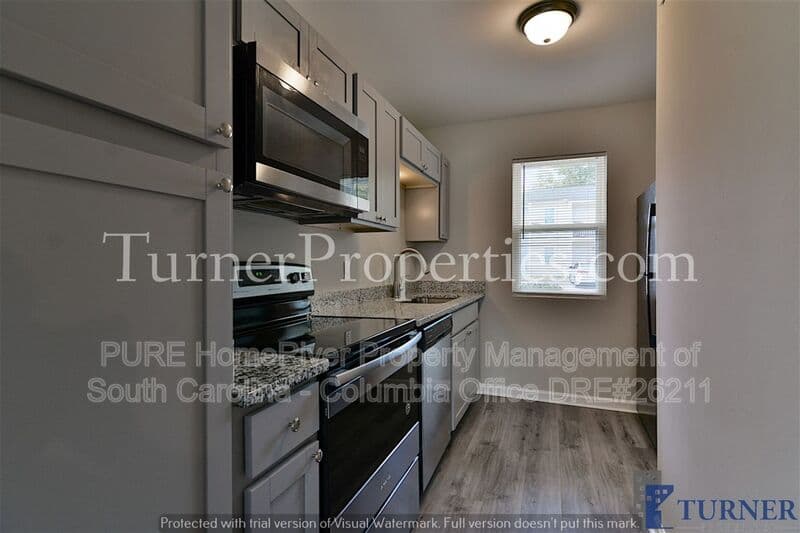 Columbia House: 308 Percival Rd