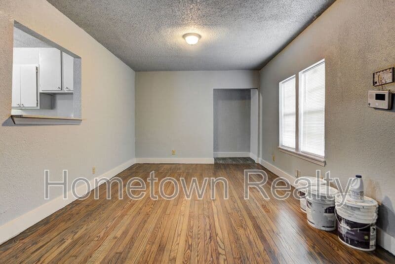 Oklahoma City House: 2114 N Bath Avenue