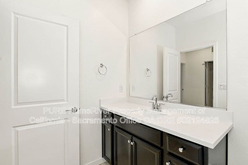 Sacramento House: 4163 Gloster Way