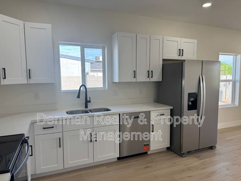 Phoenix House: 1515 W. Mckinley St.