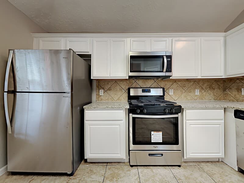 Houston House: 9010 York Hollow Ln