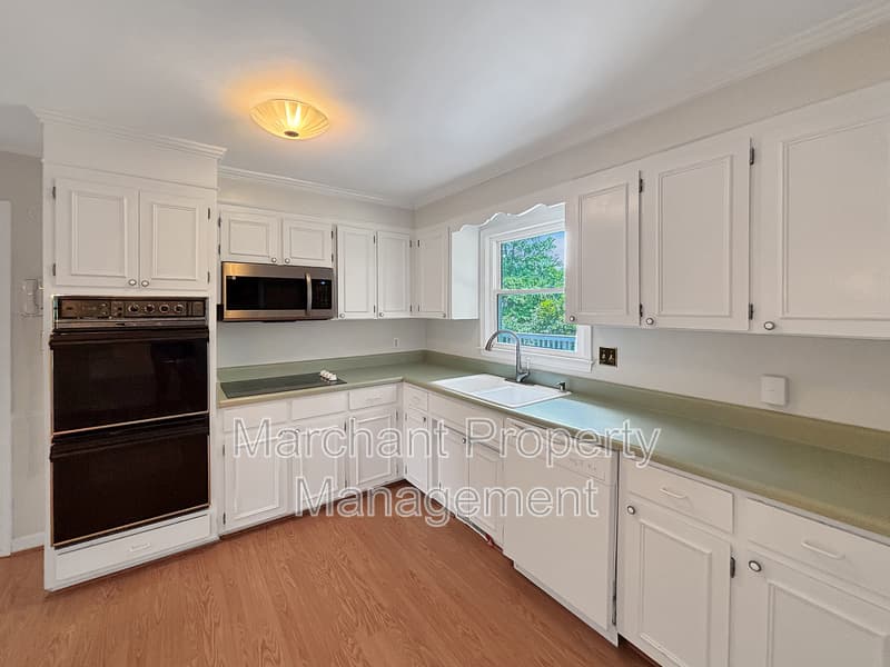 Greer House: 512 Devenger Road
