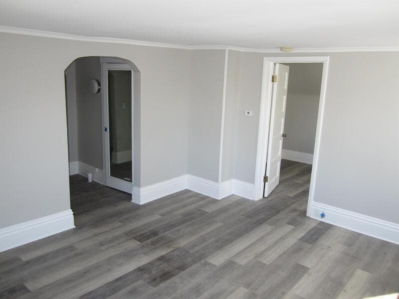 Elgin Condo: 119 Tennyson Court - 3