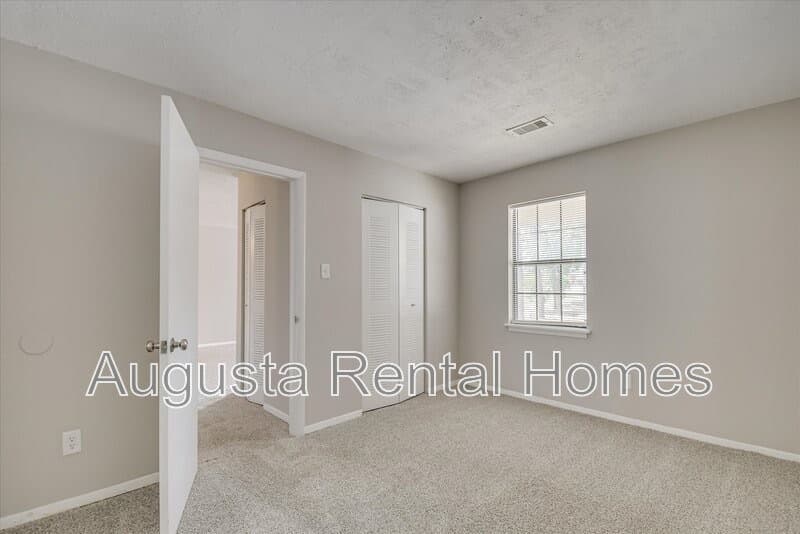 Augusta Condo: 2515 Center West Parkway - 3F
