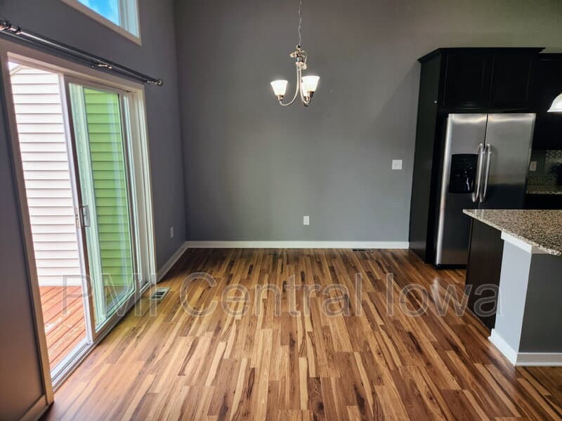 West Des Moines Townhome: 186 79th Street