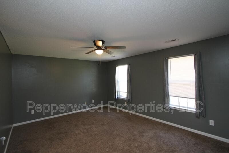 Spartanburg House: 407 Soft Breezes Lane