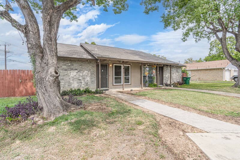 San Antonio House: 5207 Gawain Drive