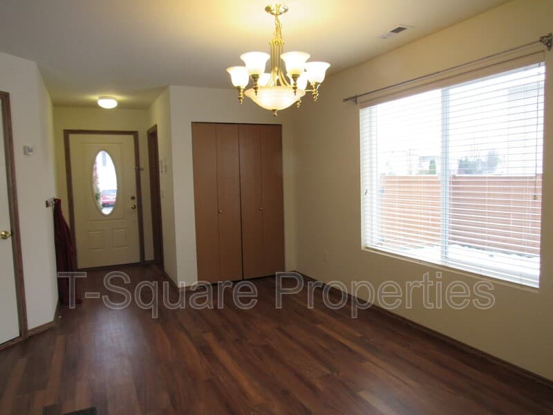 Monroe House: 20425 Corbridge Rd SE