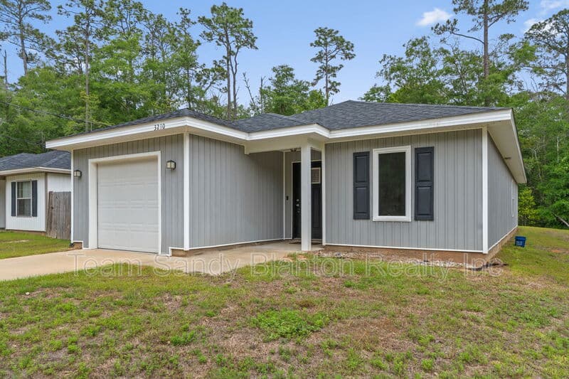 Milton House: 3210 Electra Drive