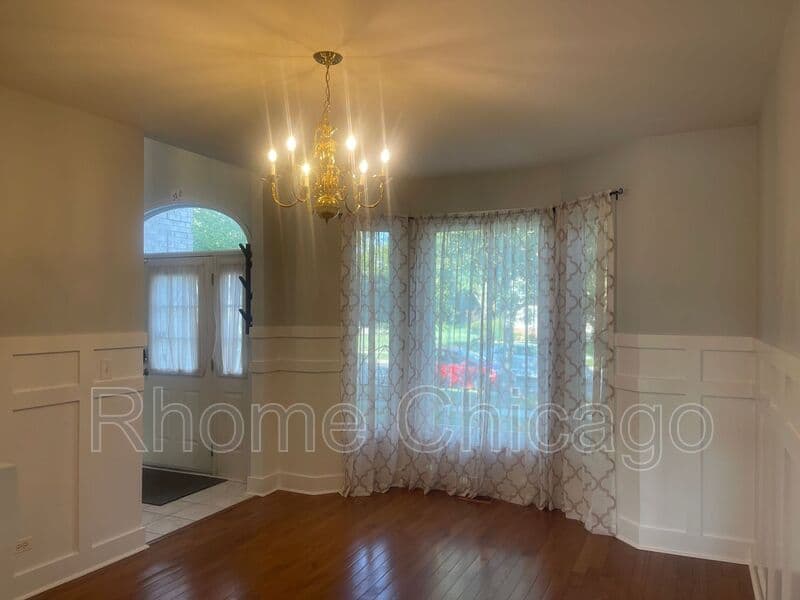 Carol Stream House: 1034 Idaho St.