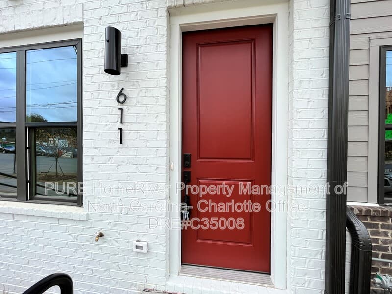 Charlotte House: 611 W Tremont Ave