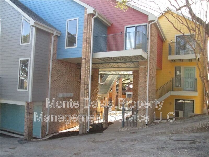 Austin Condo: 513 South Park Drive