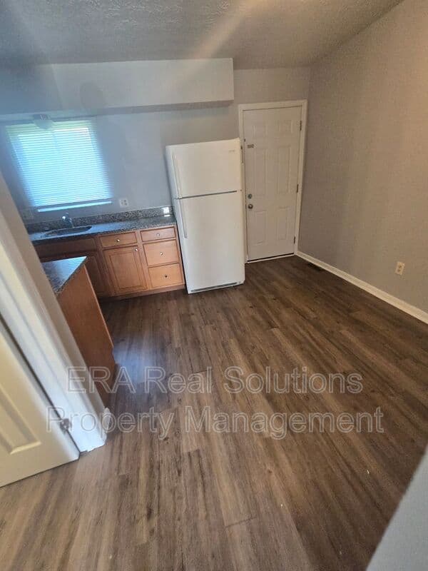 Columbus Condo: 1706 Carstare Dr