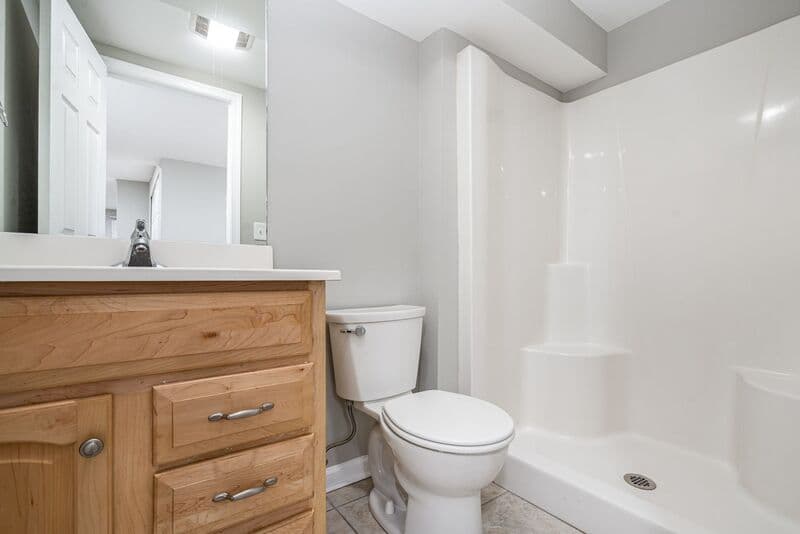 Fredericksburg House: 10701 Houck Dr