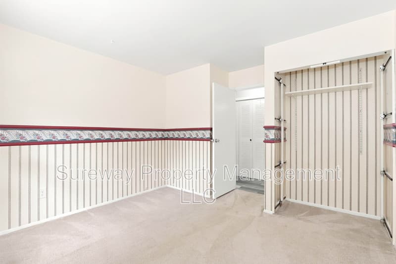 Sewell Condo: 727 Sedgewick Ct