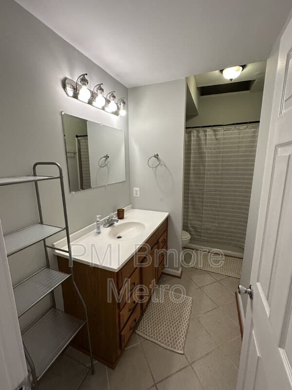 Baltimore Townhome: 37 S Ellwood Ave