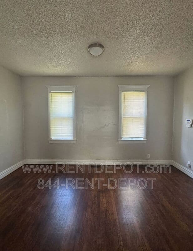 Evansville House: 1101 N Main St.