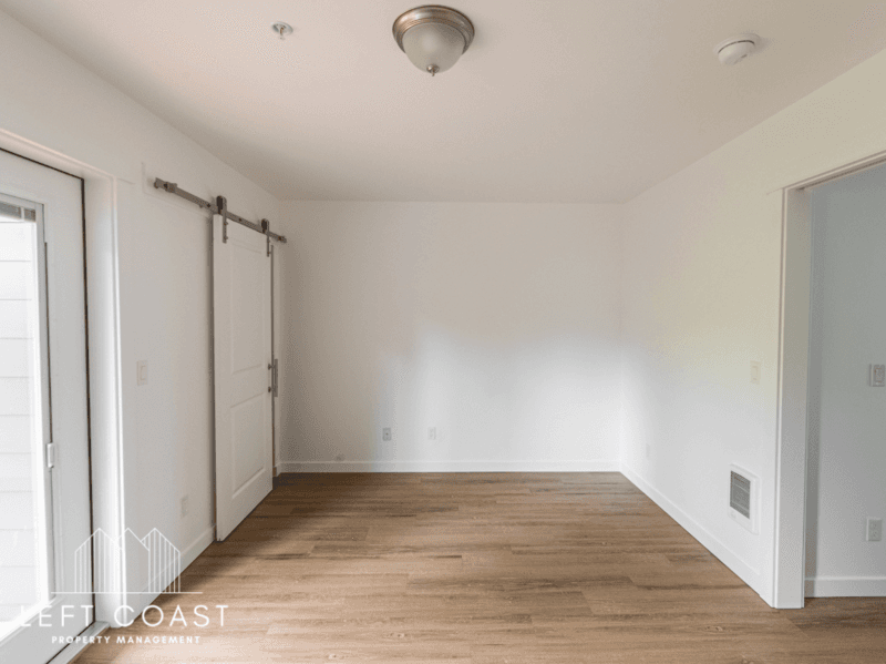 Lincoln City Condo: 680 SE Hwy 101 - 202