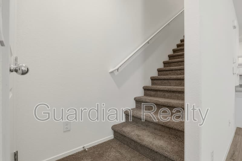 Henderson Townhome: 503 Blue Ridge Cove Ct