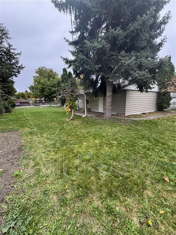 Spokane Valley House: 7617 E Euclid