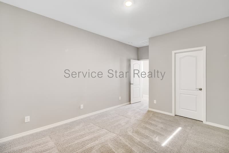 Phoenix House: 17214 N 9th Pl