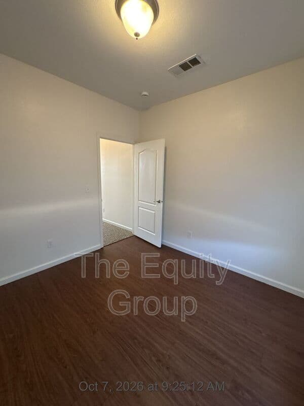 Visalia House: 2917 South Sallee Ct