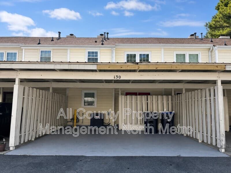 Roswell Townhome: 130 Holcomb Ferry Road
