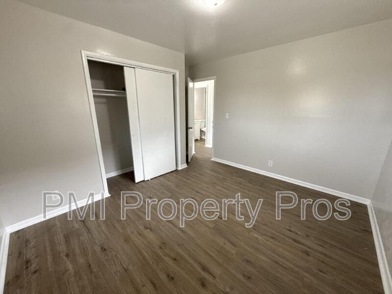 Milwaukee Condo: 7701 West Hampton Avenue