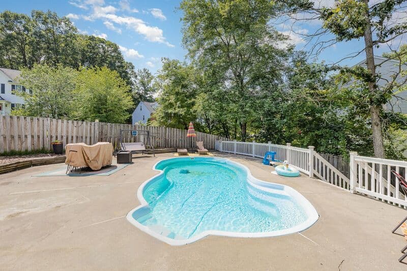 Fredericksburg House: 11814 Gardenia Dr