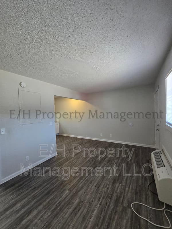 Wichita Condo: 1916 S Broadway