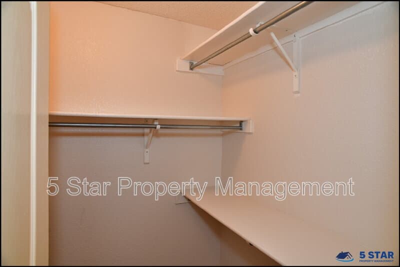 El Paso House: 12062 Ben Proctor Dr