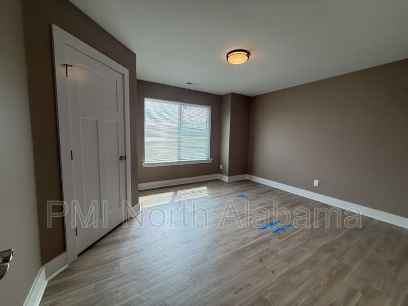 Brownsboro Condo: 401 Morring Rd