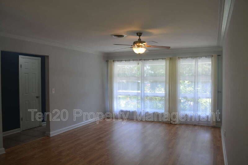 Columbus House: 1815 Marilon Dr