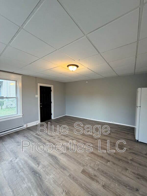 Darby Condo: 101 S 5th St