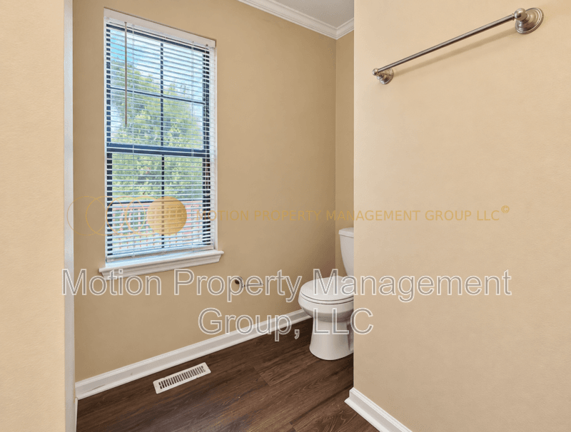 Cleveland House: 1205 Fairway Dr SW