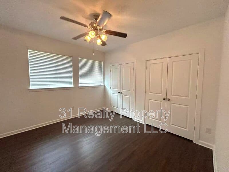Richardson House: 1134 Alpine Dr