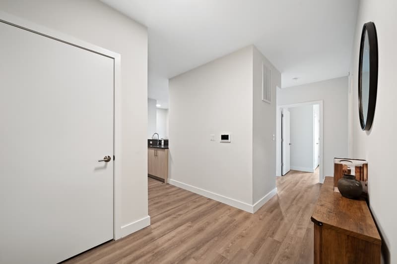 Orange Condo: 72 S Essex Ave, City of Orange, NJ 07050 - 218