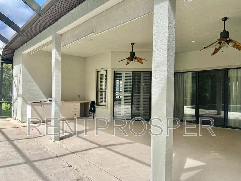Ormond Beach House: 971 Stone Lake Drive