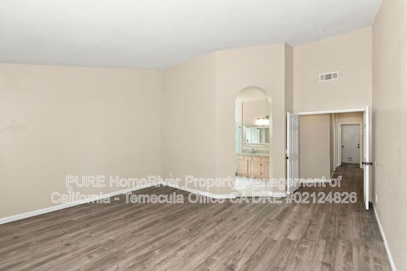 Temecula House: 43068 Corte Calanda