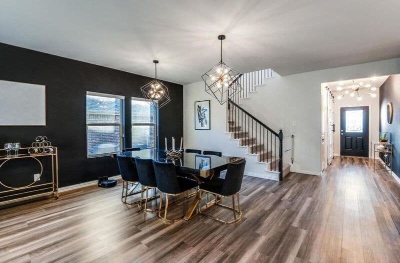 Princeton House: 633 Cedar Springs Dr